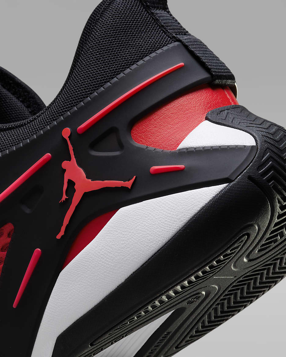 Jordan Heir Series Bloodline Basketball Shoes. Nike CA